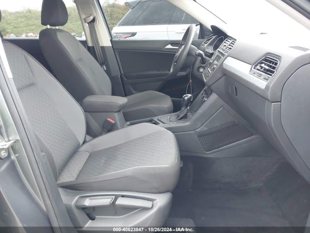 3VV1B7AX1LM162841 Volkswagen Tiguan 2.0t S