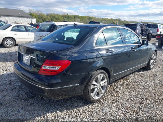 WDDGF8AB3EA952624 Mercedes-Benz C 300 Luxury 4matic/sport 4matic
