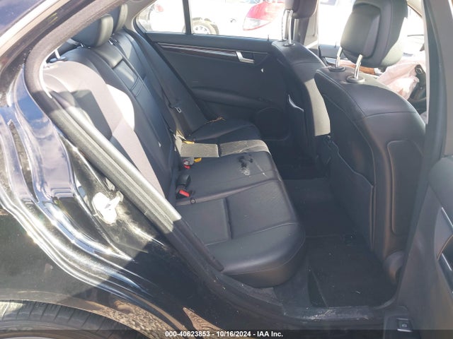 WDDGF8AB3EA952624 Mercedes-Benz C 300 Luxury 4matic/sport 4matic