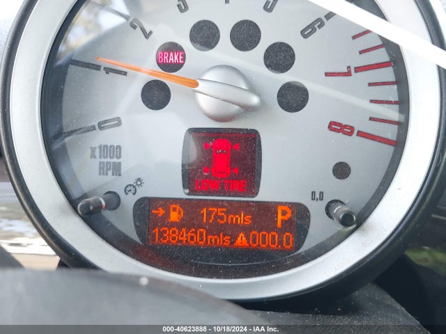 2009 MINI COOPER S WMWMF73599TW81994 Photo 6