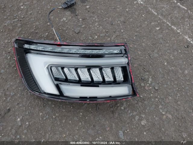 WAUHMAF47KA014933 Audi A4 40 Premium
