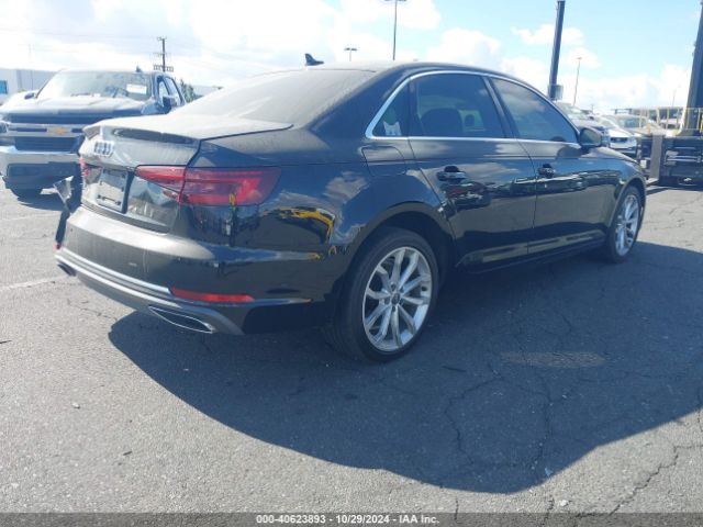 WAUHMAF47KA014933 Audi A4 40 Premium