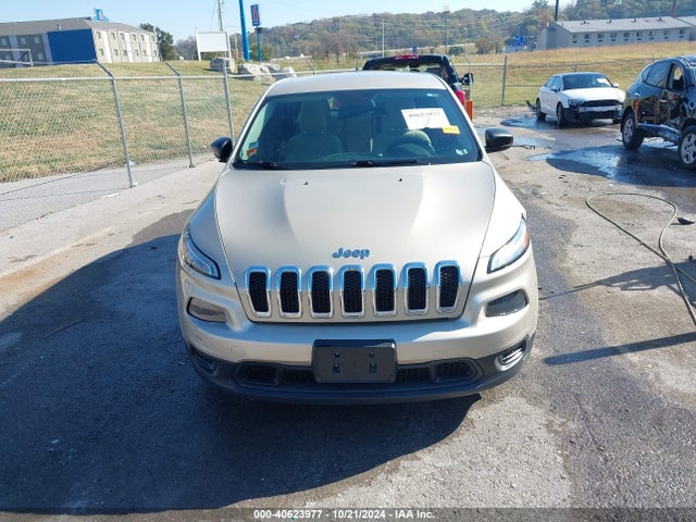 1C4PJLAB3FW579052 Jeep Cherokee Sport