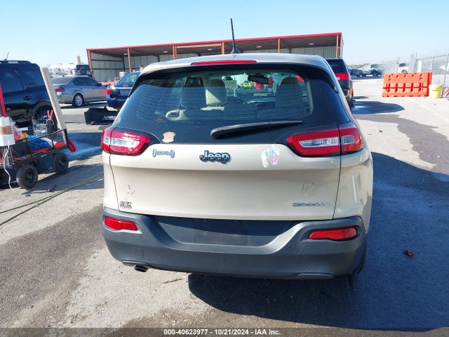 1C4PJLAB3FW579052 Jeep Cherokee Sport