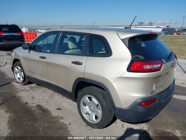 1C4PJLAB3FW579052 Jeep Cherokee Sport