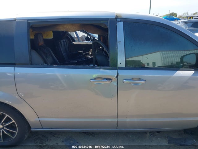 Dodge Grand Caravan Gt 2018 2C4RDGEG1JR205800 Image 12