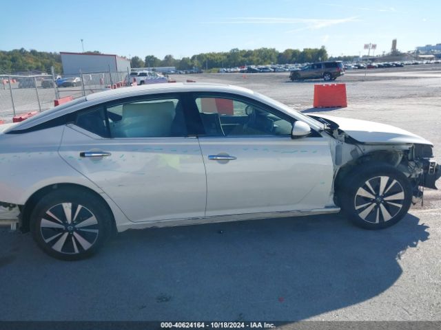 1N4BL4DW2LC259359 Nissan Altima Sv Intelligent Awd