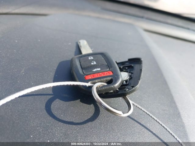 19XFC2F6XKE040623 Honda Civic Lx