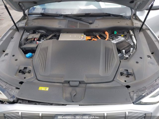 WA1AAAGE5NB005046 Audi E-tron Premium Quattro