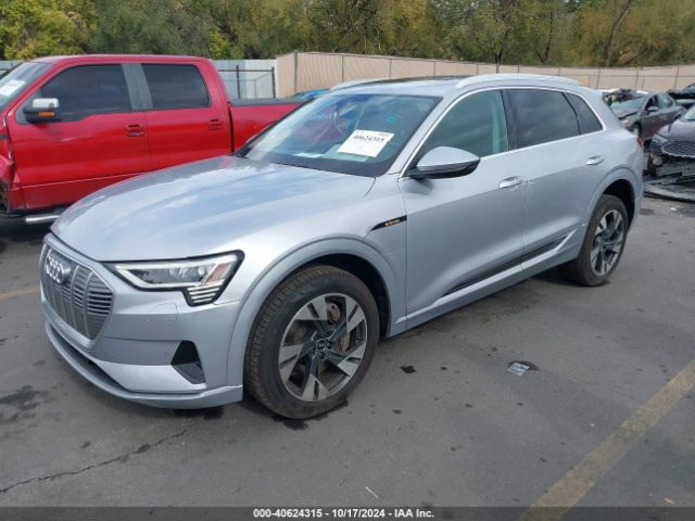 WA1AAAGE5NB005046 Audi E-tron Premium Quattro