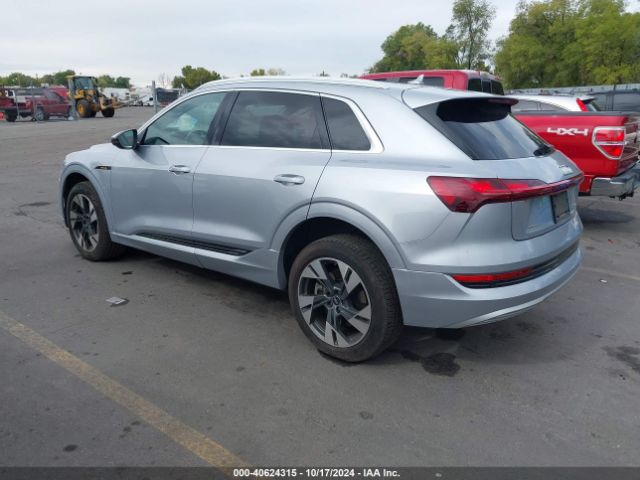 WA1AAAGE5NB005046 Audi E-tron Premium Quattro