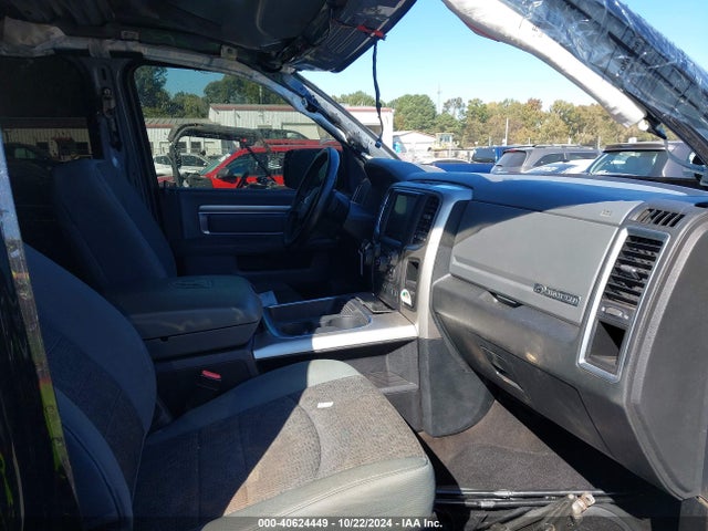 3C6RR7LT7GG276023 RAM 1500