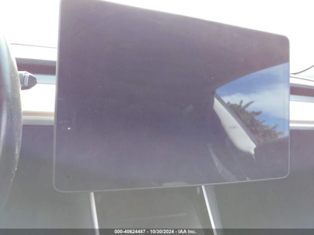 5YJ3E1EA9JF172973 Tesla Model 3 Long Range/mid Range