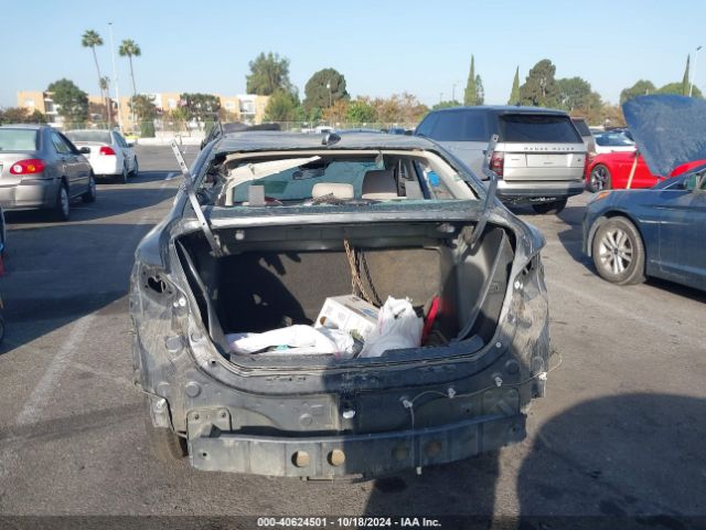 3MYDLBYV4KY526887 Toyota YARIS LE