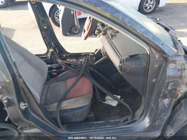 3MYDLBYV4KY526887 Toyota YARIS LE