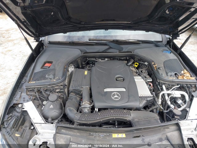 WDDZF4JB0HA068811 Mercedes-Benz E 300