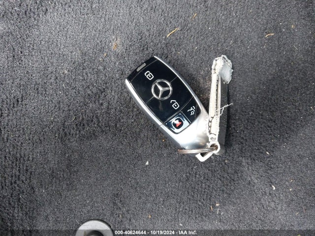 WDDZF4JB0HA068811 Mercedes-Benz E 300