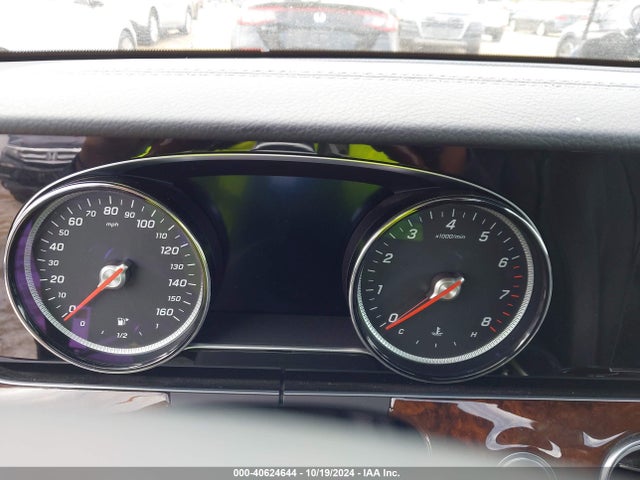 WDDZF4JB0HA068811 Mercedes-Benz E 300