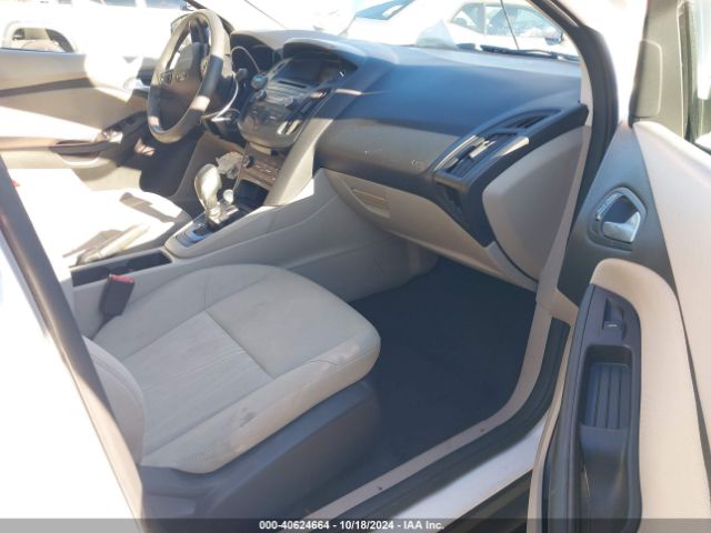 1FADP3F29HL336818 Ford FOCUS SE