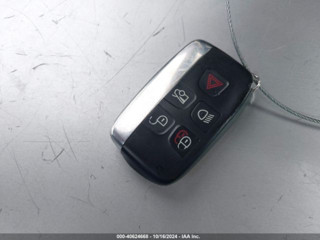 2013 JAGUAR XF SAJWA0HE5DMS79484 Photo 10