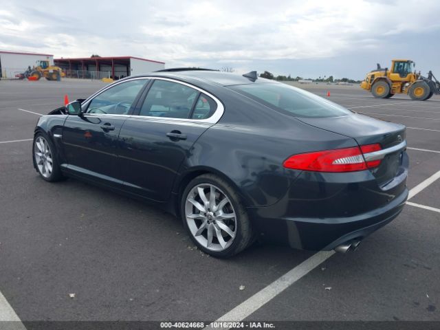 2013 JAGUAR XF SAJWA0HE5DMS79484 Photo 2