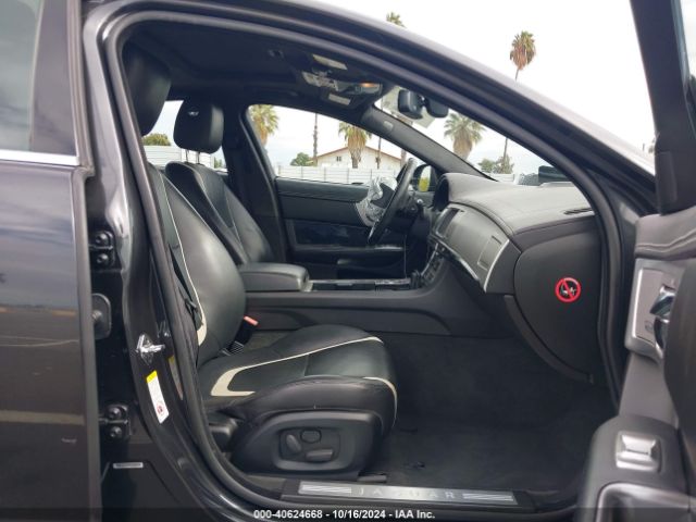 2013 JAGUAR XF SAJWA0HE5DMS79484 Photo 4