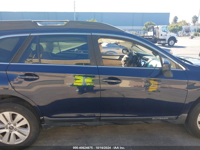 Subaru Outback 2.5i Premium 2018 4S4BSACC1J3374613 Image 13