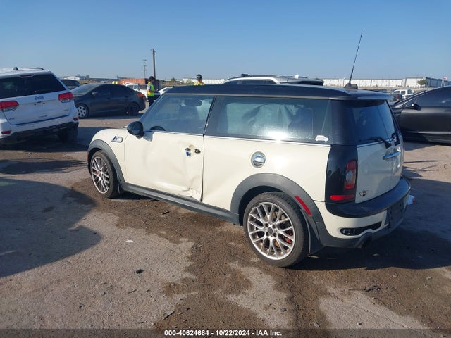 2009 MINI JOHN COOPER WORKS CLUBMAN WMWMM935X9TF99227 Photo 2