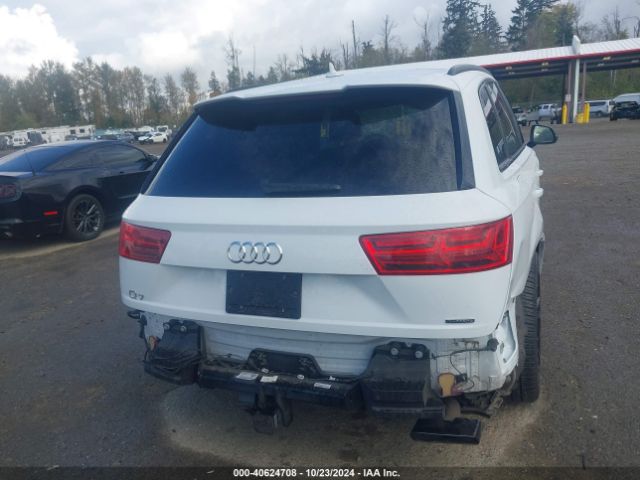 WA1VAAF71KD033365 Audi Q7 55 Premium
