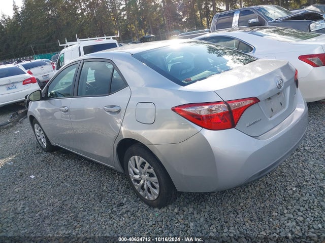 Toyota COROLLA LE 2018 5YFBURHE7JP755929 Image 14
