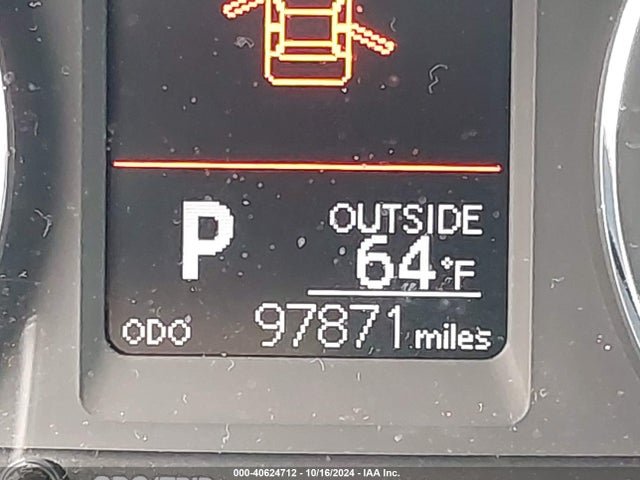 Toyota COROLLA LE 2018 5YFBURHE7JP755929 Image 15