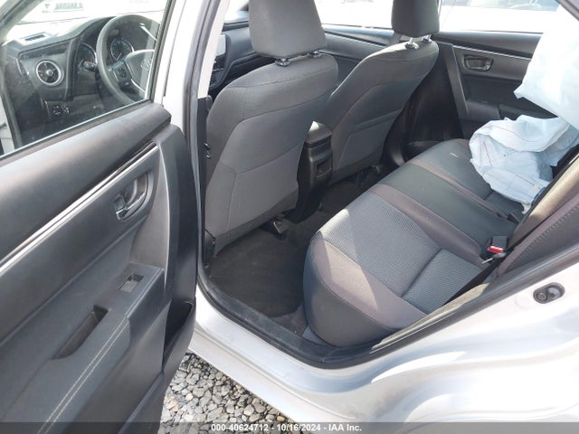 Toyota COROLLA LE 2018 5YFBURHE7JP755929 Image 8