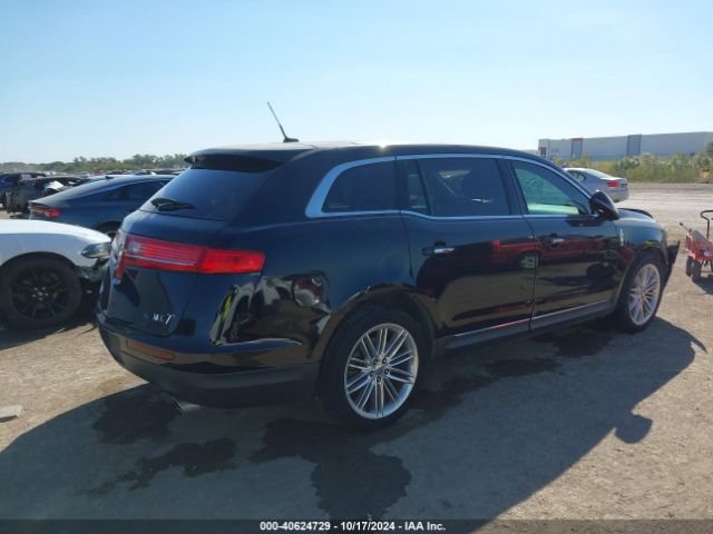 2LMHJ5AT6KBL02285 Lincoln Mkt Reserve