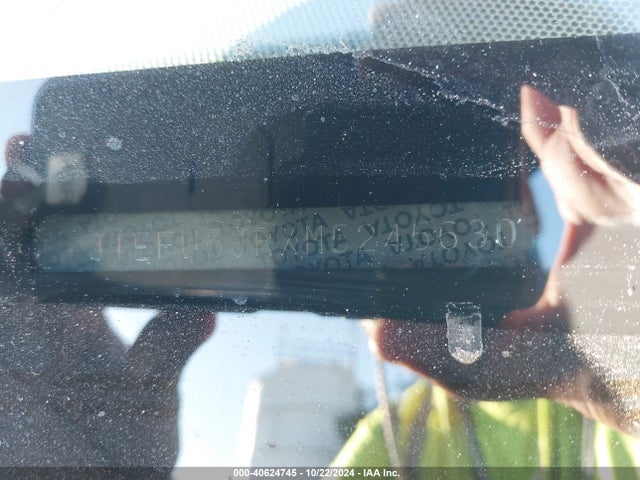 Toyota 4runner Sr5 Premium 2021 JTEFU5JRXM5245630 Image 9