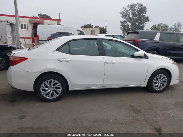 Toyota COROLLA LE 2019 5YFBURHE9KP933079 Image 13