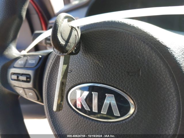 3KPA24AB8JE096989 KIA RIO S