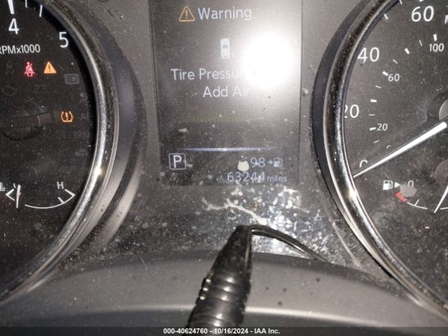 JN1BJ1CR7JW263593 Nissan Rogue Sport S