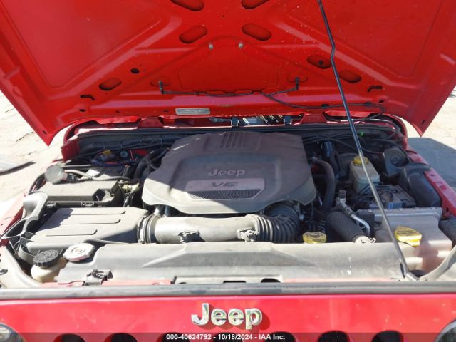 1C4BJWDG3EL190947 Jeep Wrangler Unlimited Sport
