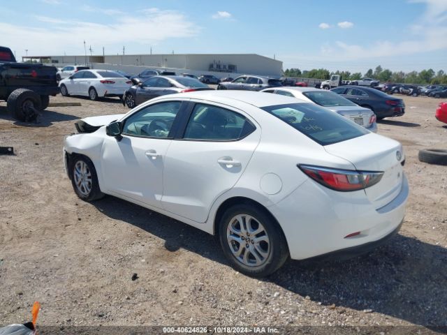 3MYDLBZV2GY141947 Scion IA