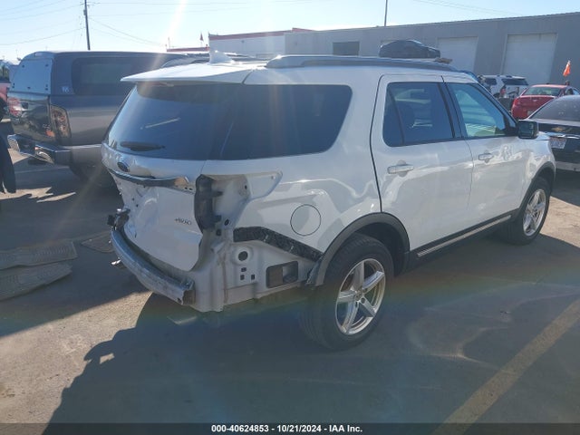 Ford EXPLORER XLT 2017 1FM5K8D83HGD64958 Image 4