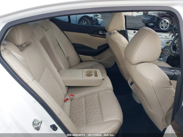 Nissan Maxima 3.5 Platinum 2018 1N4AA6APXJC365906 Image 8