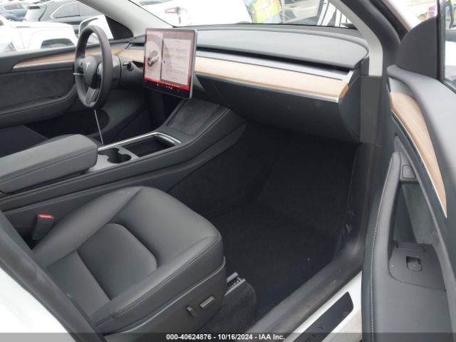 7SAYGDEE9RA260003 Tesla Model Y Long Range Dual Motor All-wheel Drive