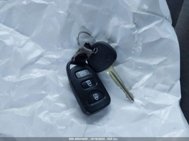 KMHDH4AE4FU248776 Hyundai ELANTRA SE