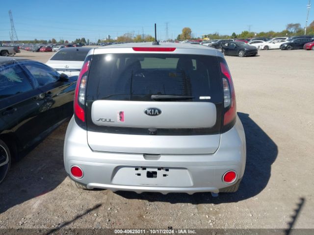 KNDJP3A53J7607952 KIA SOUL +