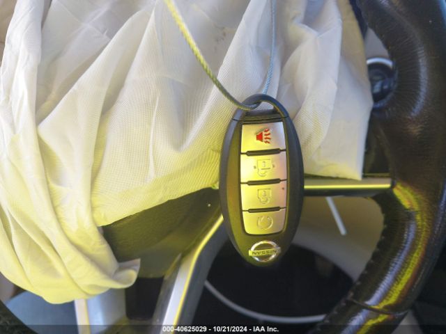 JN1BJ1CR4HW103942 Nissan Rogue Sport Sv