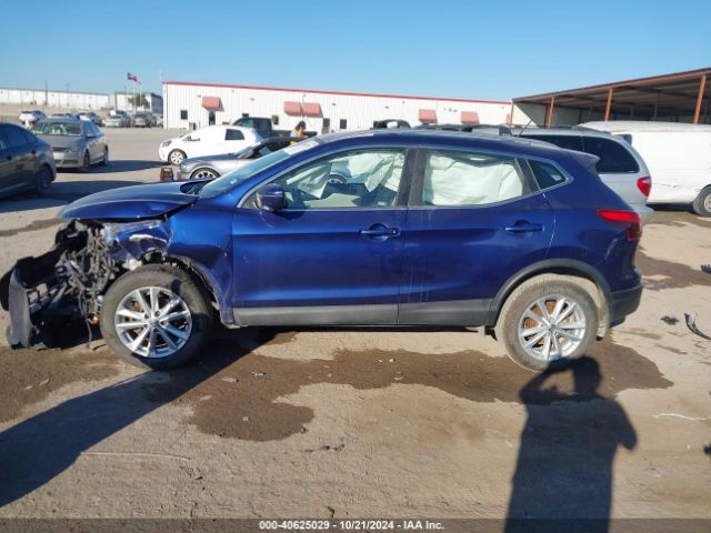 JN1BJ1CR4HW103942 Nissan Rogue Sport Sv