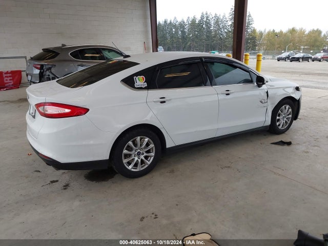 Ford FUSION S 2016 3FA6P0G75GR216158 Image 4