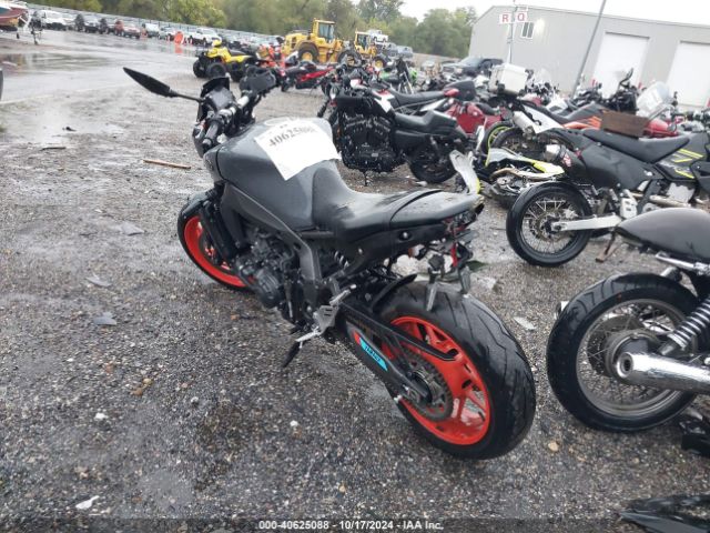 2021 YAMAHA MT09 JYARN71E8MA001534 Photo 2