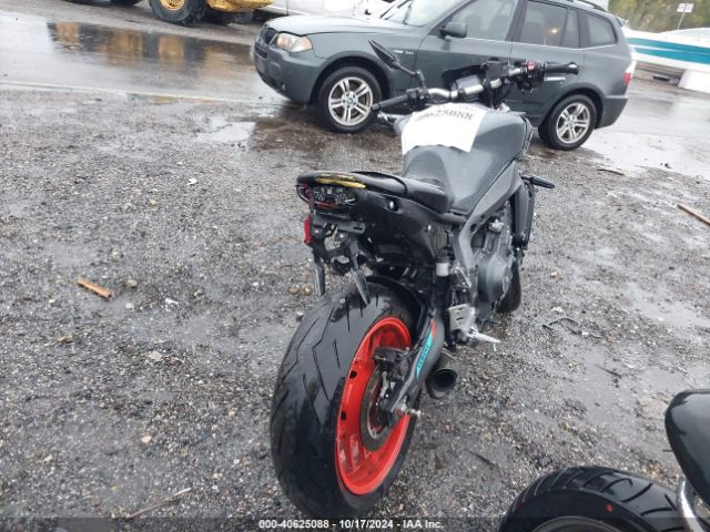 2021 YAMAHA MT09 JYARN71E8MA001534 Photo 3