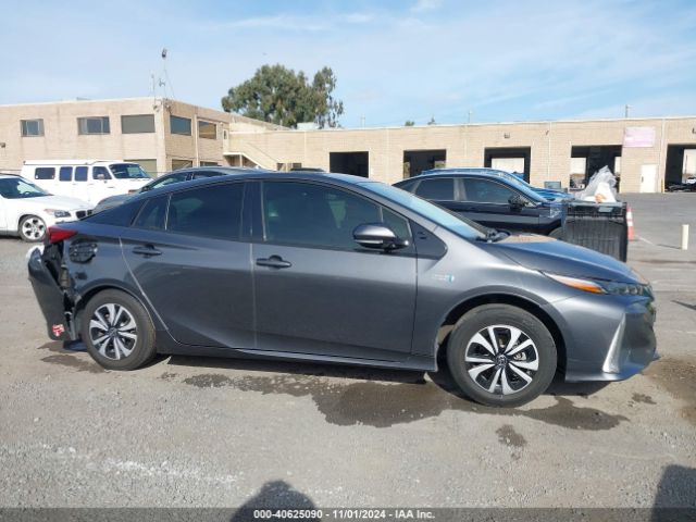 JTDKARFP8H3053098 Toyota Prius Prime Premium
